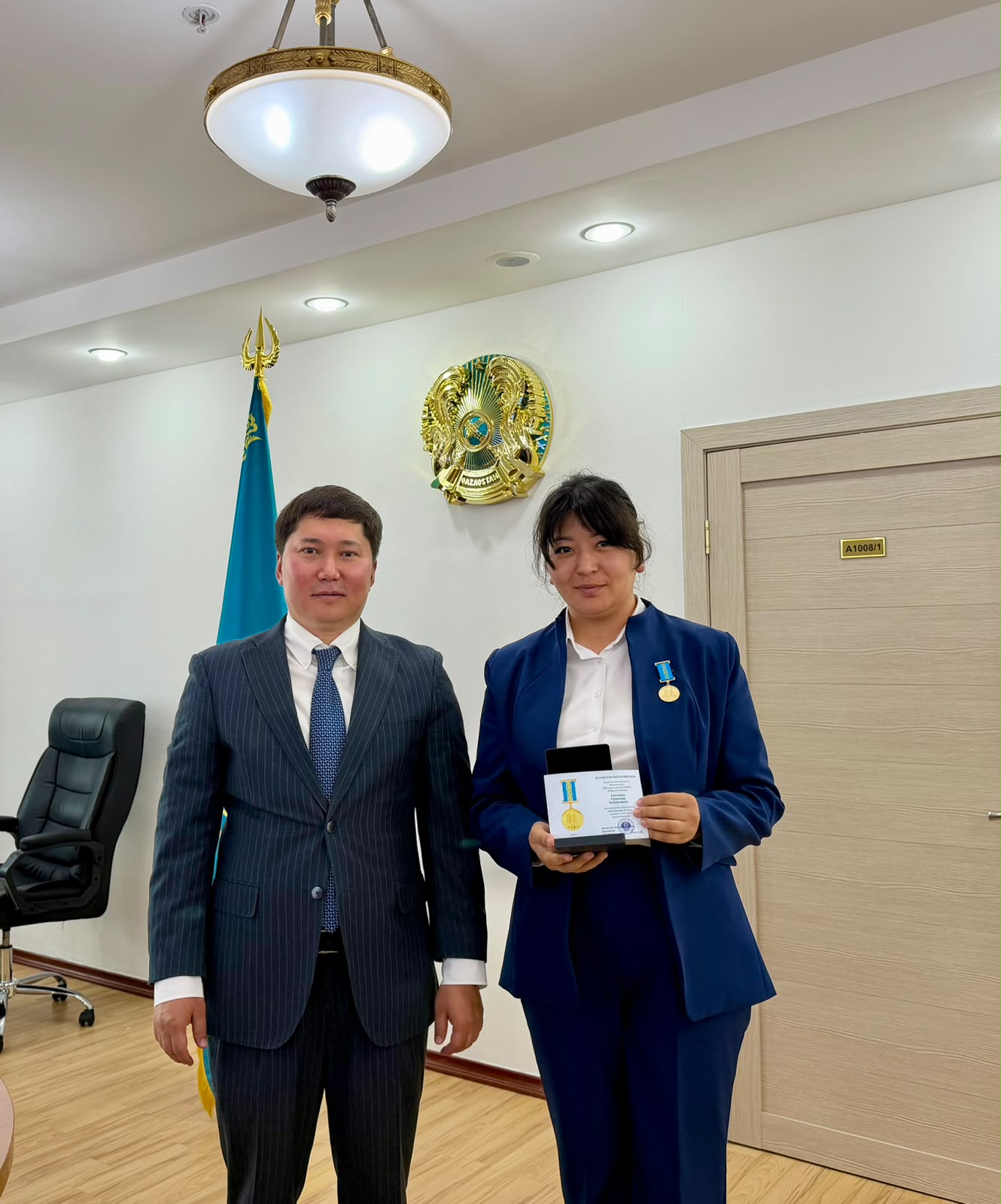 Бюро қызметкерлері «Қазақстан Республикасының Парламентіне 30 жыл» мерейтойлық медалімен марапатталды